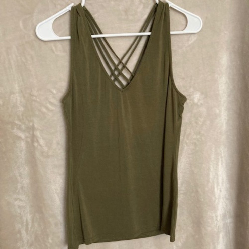 Buckle BKE Tank Top with Criss Crossed Back